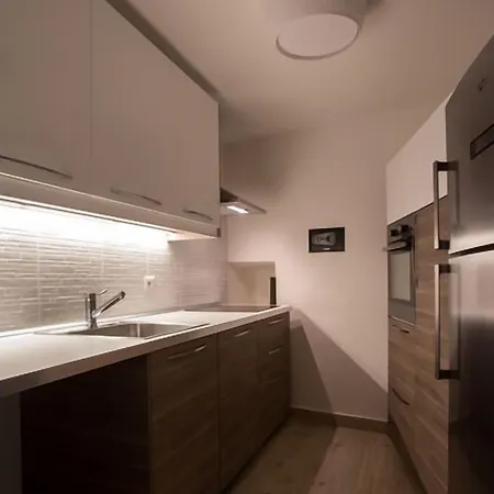 Sigo 4* トラーニ